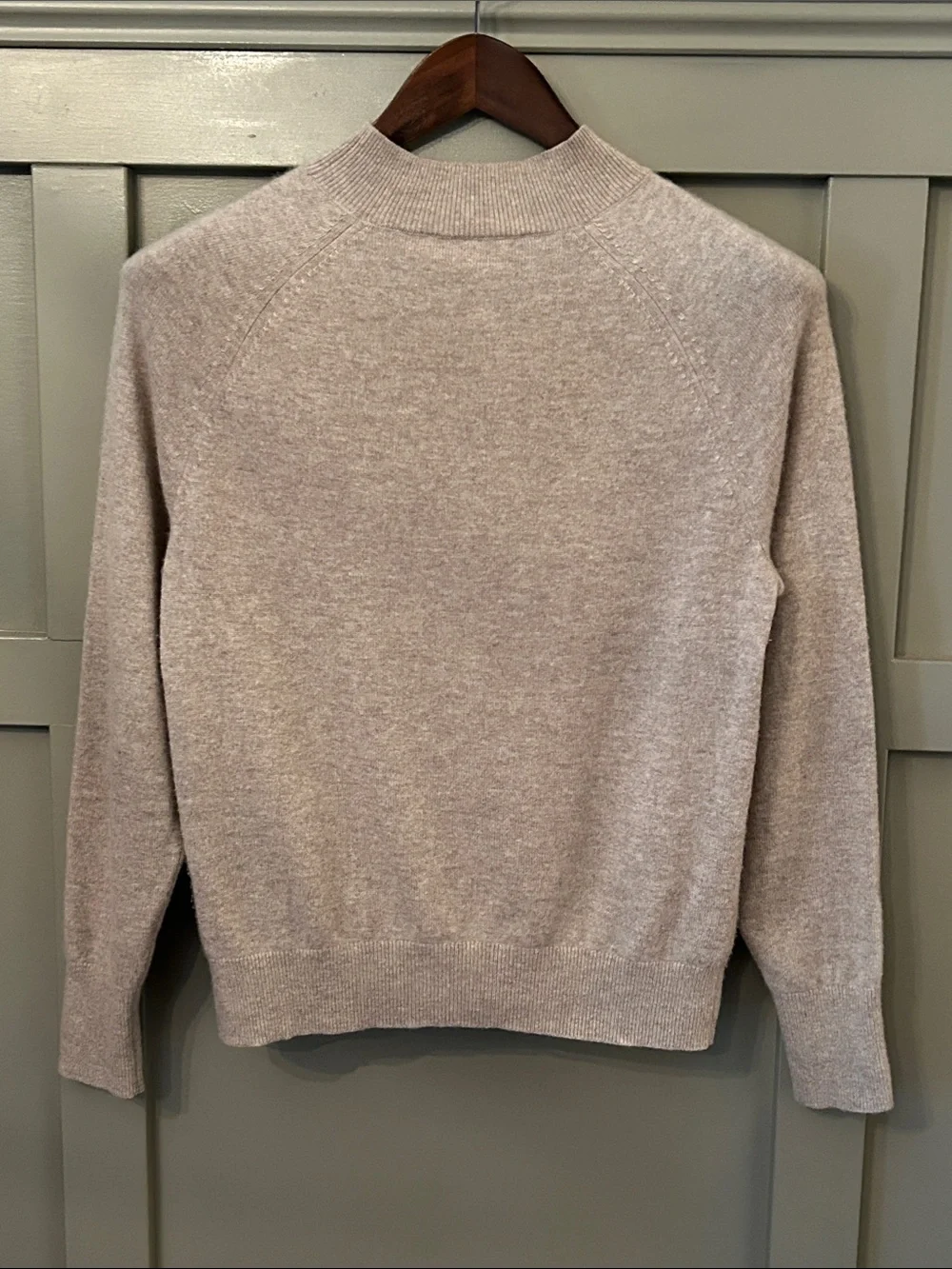 Everlane Cashmere Mock Neck Sweater in Oatmeal Beige Neutral Size Small